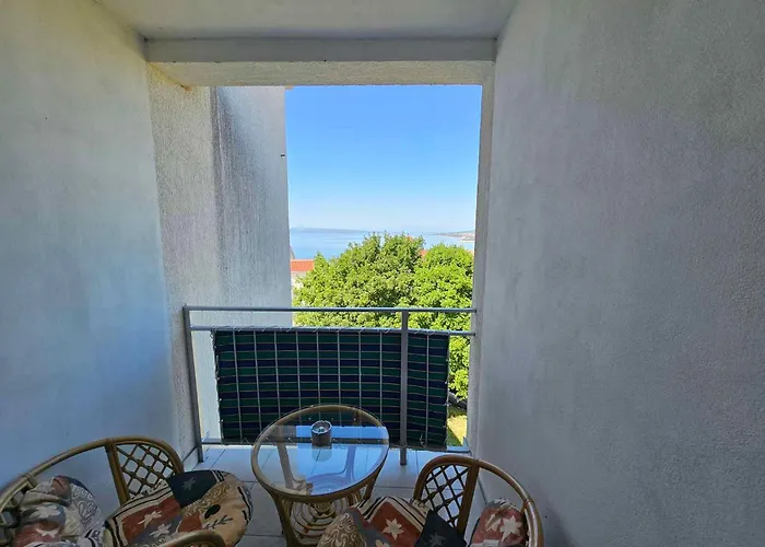 Apartment In 37983